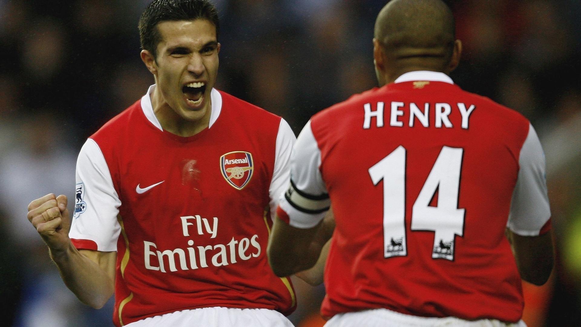 德甲争冠战焦点战，火箭强行终结凯尔特人，体育世界的双重震撼